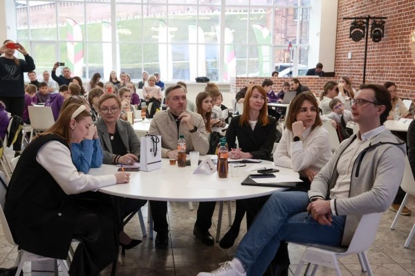 60 нижегородских школьников презентовали свои проекты на «Форуме юных новаторов» 60 нижегородских школьников презентовали свои проекты на «Форуме юных новаторов»