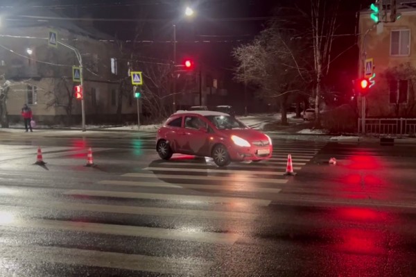 Пешехода сбили на "зебре" в Дзержинске: пострадавший в больнице Пешехода сбили на "зебре" в Дзержинске: пострадавший в больнице
