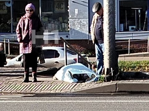 Человек внезапно скончался около администрации района в Нижнем Новгороде Человек внезапно скончался около администрации района в Нижнем Новгороде