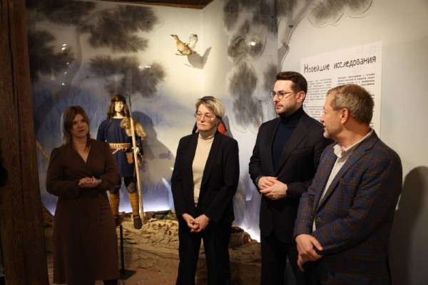 Выставка уникальных находок археологов открылась в Нижегородском кремле Выставка уникальных находок археологов открылась в Нижегородском кремле