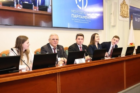 Владимир Москаленко избран председателем Молодежного парламента при ЗСНО Владимир Москаленко избран председателем Молодежного парламента при ЗСНО