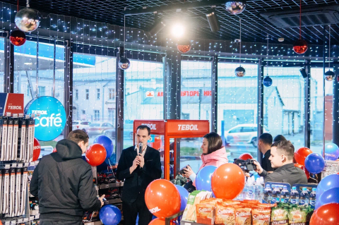 Праздник для автомобилистов: нижегородцы отметили День клиента на АЗС Teboil