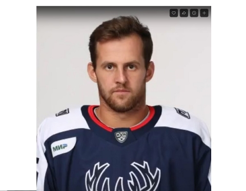 Защитник Антон Сизов вновь будет играть за нижегородское «Торпедо» Защитник Антон Сизов вновь будет играть за нижегородское «Торпедо»