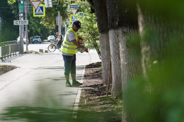 Дорогу и тротуар на улице Ватутина отремонтировали после обращения нижегородки к главе города Юрию Шалабаеву Дорогу и тротуар на улице Ватутина отремонтировали после обращения нижегородки к главе города Юрию Шалабаеву