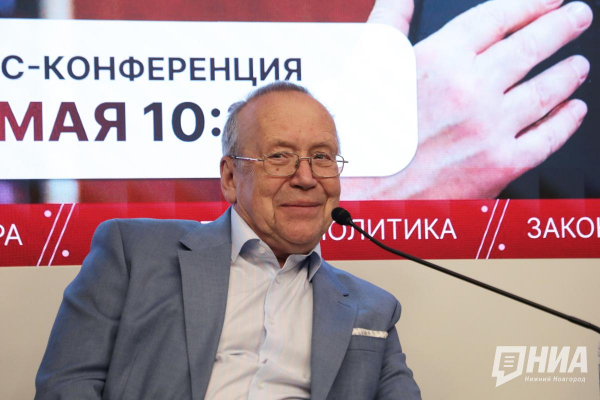 Юрий Вяземский: "Мои книги никто не читает, потому что я слишком хорошо пишу"